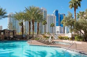 Take Monorail to Las Vegas Strip - Spacious 1 Bedroom